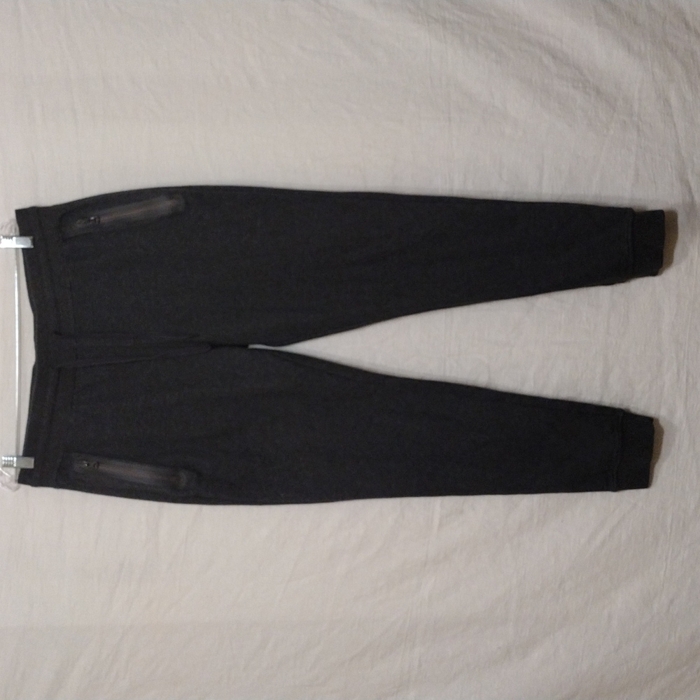 DOU Unisex Grey Joggers With Zippered Pockets And Drawstring